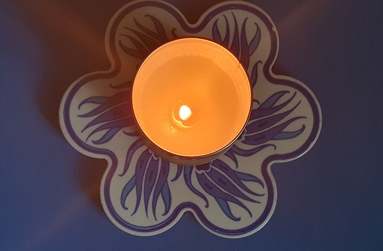 gold candle flame blue 1